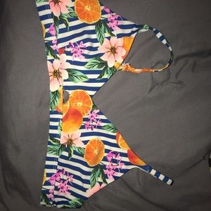 Bikini top only size large.